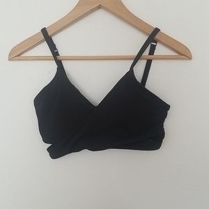 Fabletics black sporta bra